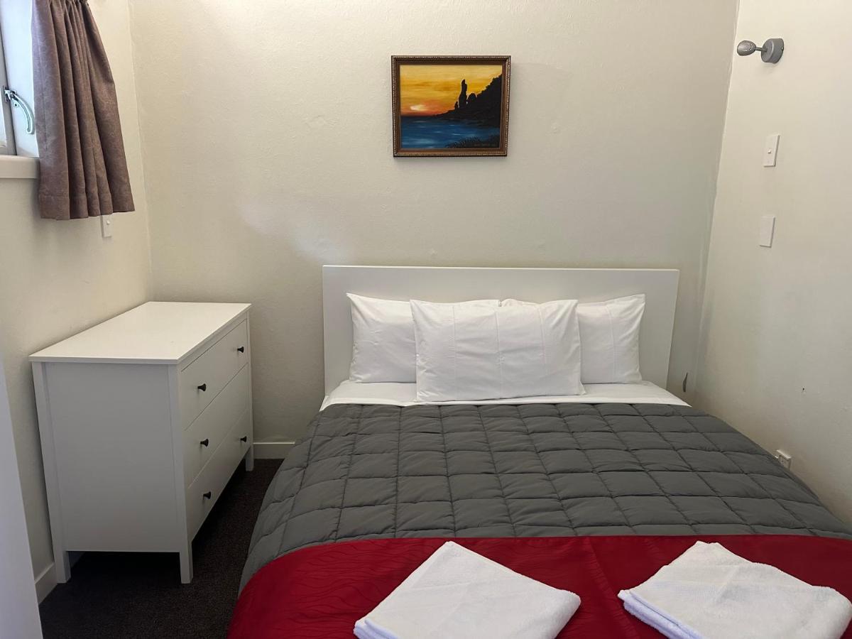 Touchwood Motor Inn & Inner City Camping Ground Auckland Eksteriør billede