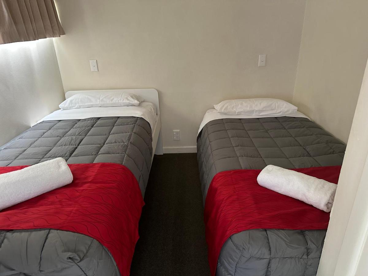 Touchwood Motor Inn & Inner City Camping Ground Auckland Eksteriør billede